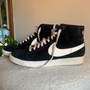 Nike Blazer Mid 77 Suede Black and White